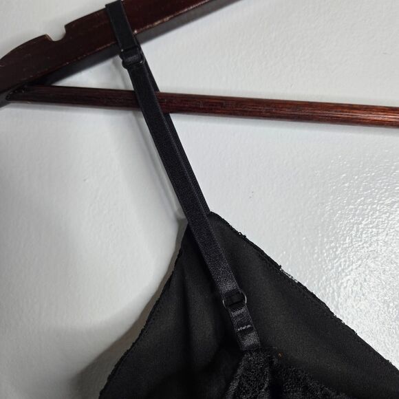 Edikted Eira Tank Top Women Size S Black Sheer Lace V-Neck Adjustable Straps NWT - Picture 8 of 14